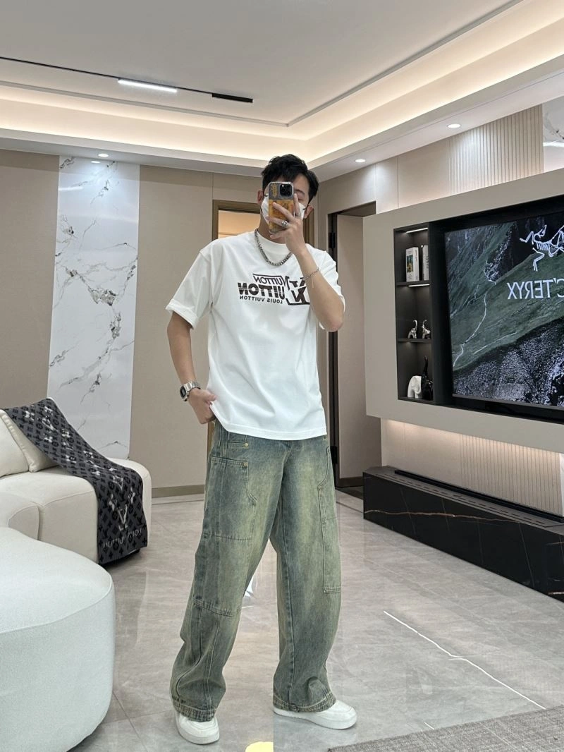 Louis Vuitton T-Shirts Contemporary 135673