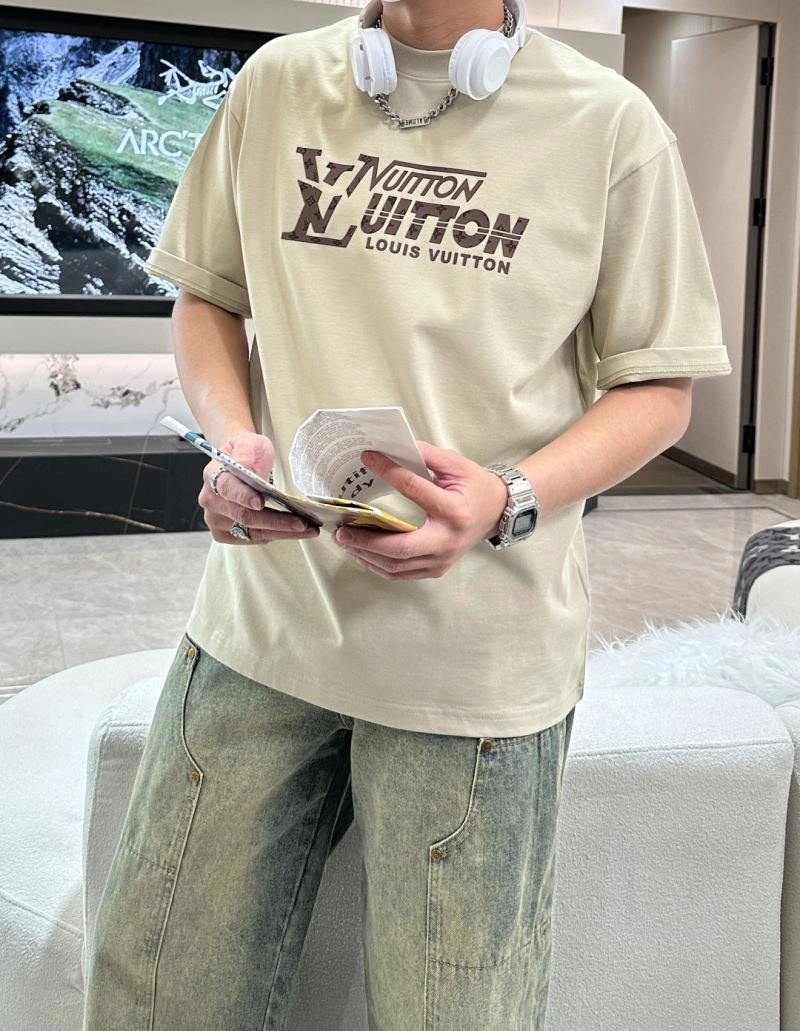 Louis Vuitton T-Shirts FashionForward 135672
