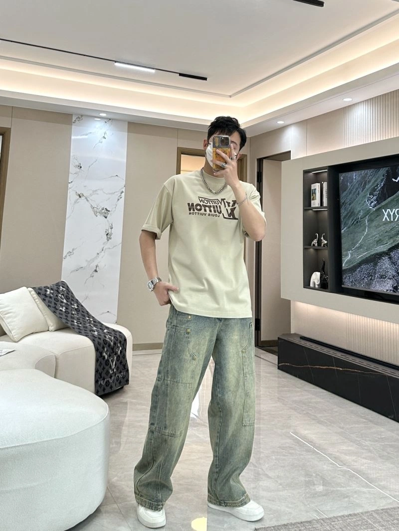 Louis Vuitton T-Shirts FashionForward 135672