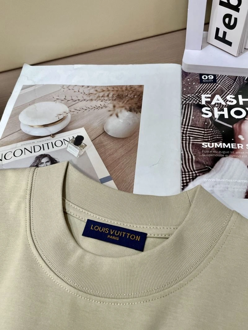 Louis Vuitton T-Shirts FashionForward 135672