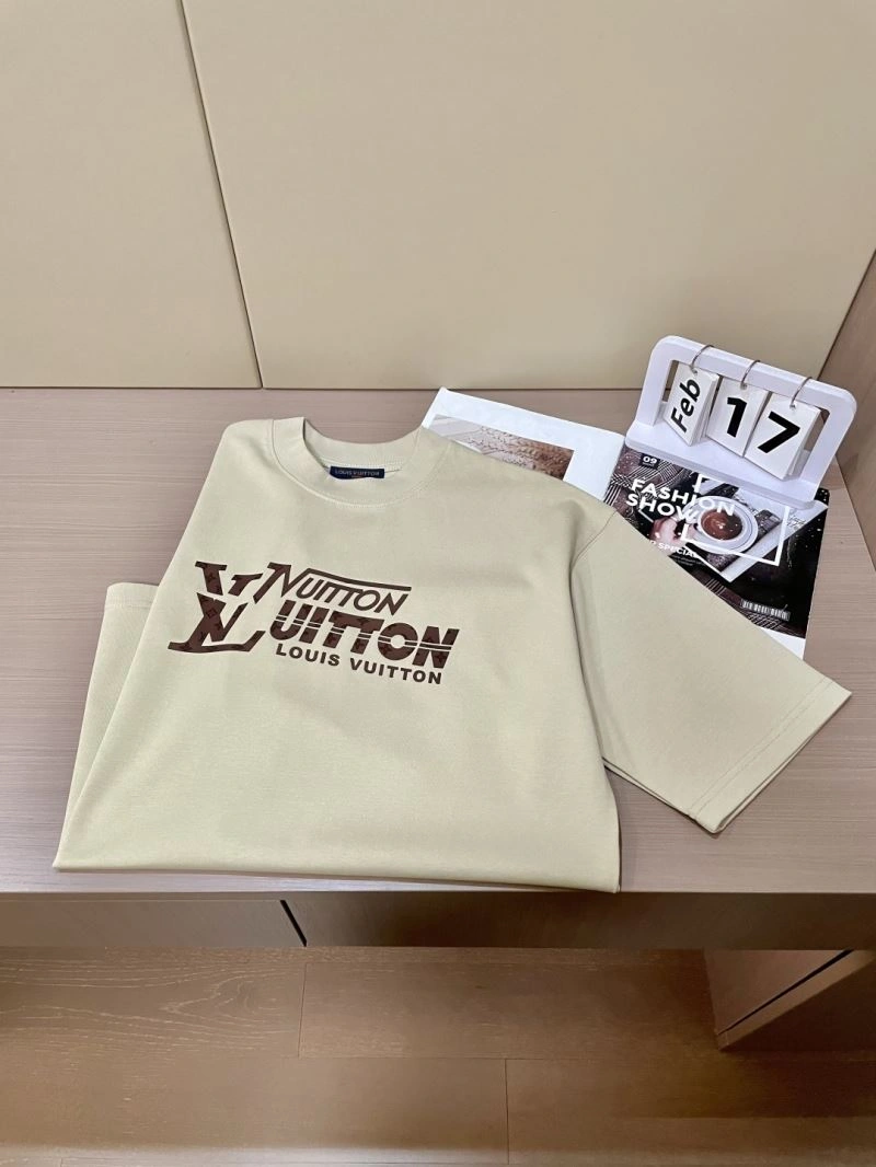 Louis Vuitton T-Shirts FashionForward 135672