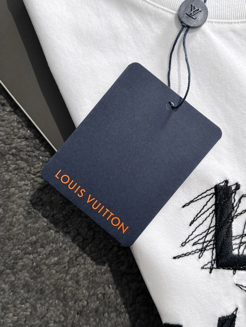 DailyWear Louis Vuitton T-Shirts 135681