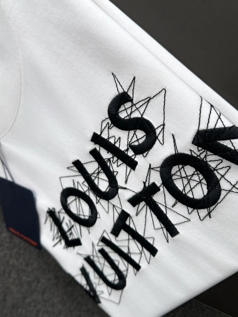 DailyWear Louis Vuitton T-Shirts 135681