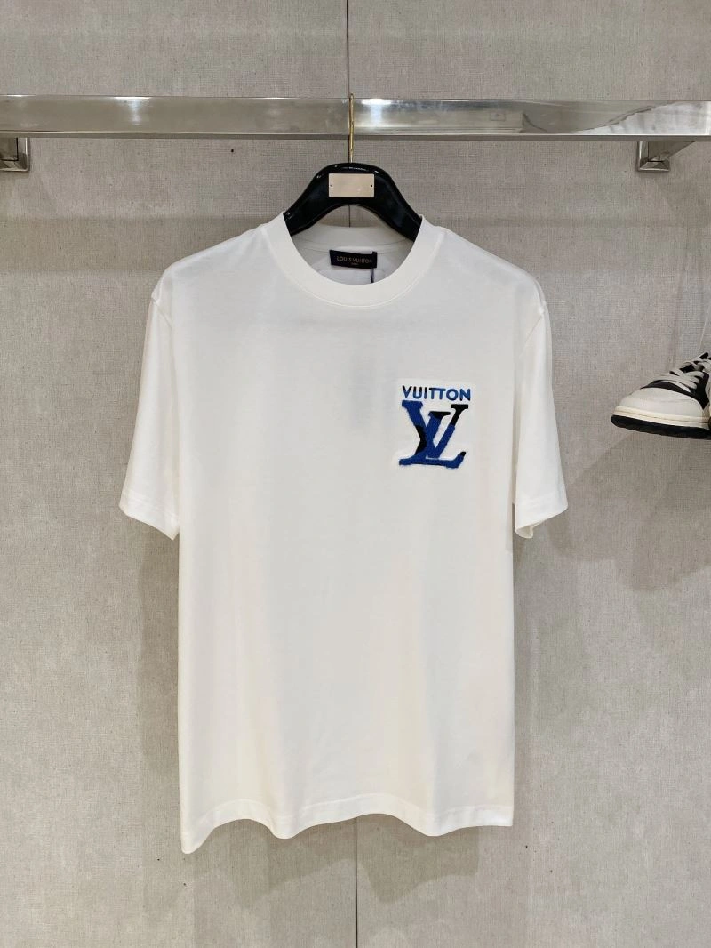 Louis Vuitton T-Shirts Chic 135670
