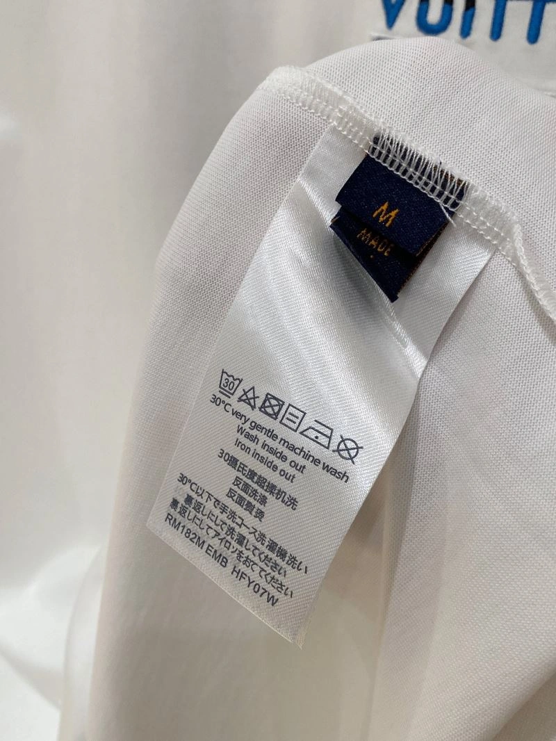Louis Vuitton T-Shirts Chic 135670