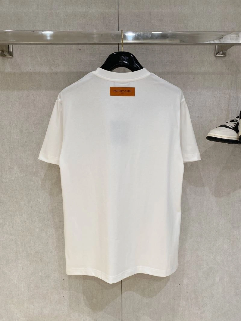 Louis Vuitton T-Shirts Chic 135670