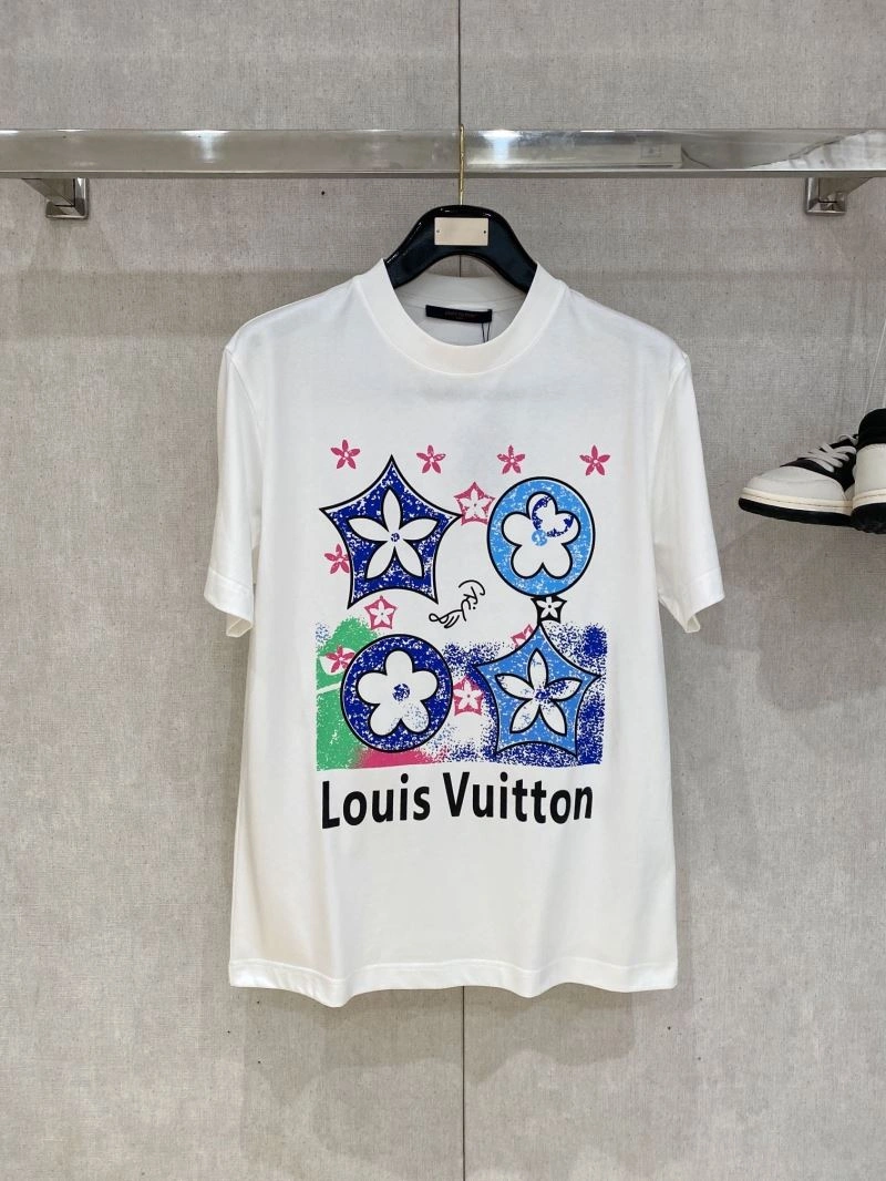 Classic Louis Vuitton T-Shirts 135669