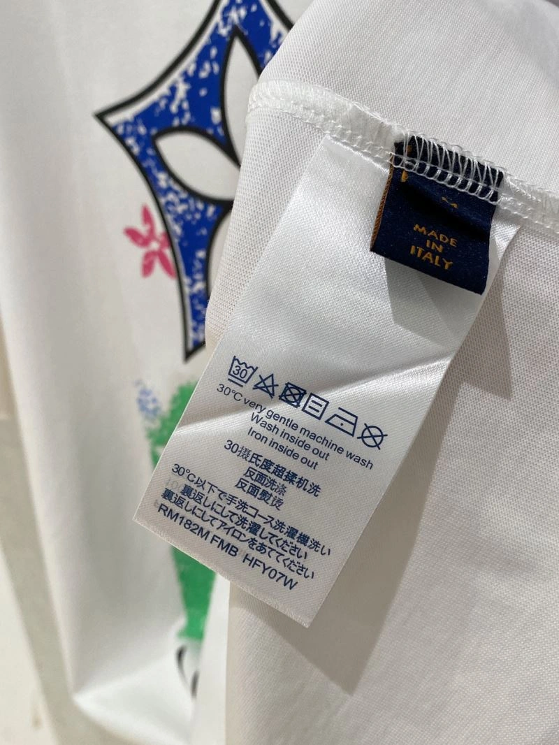 Classic Louis Vuitton T-Shirts 135669