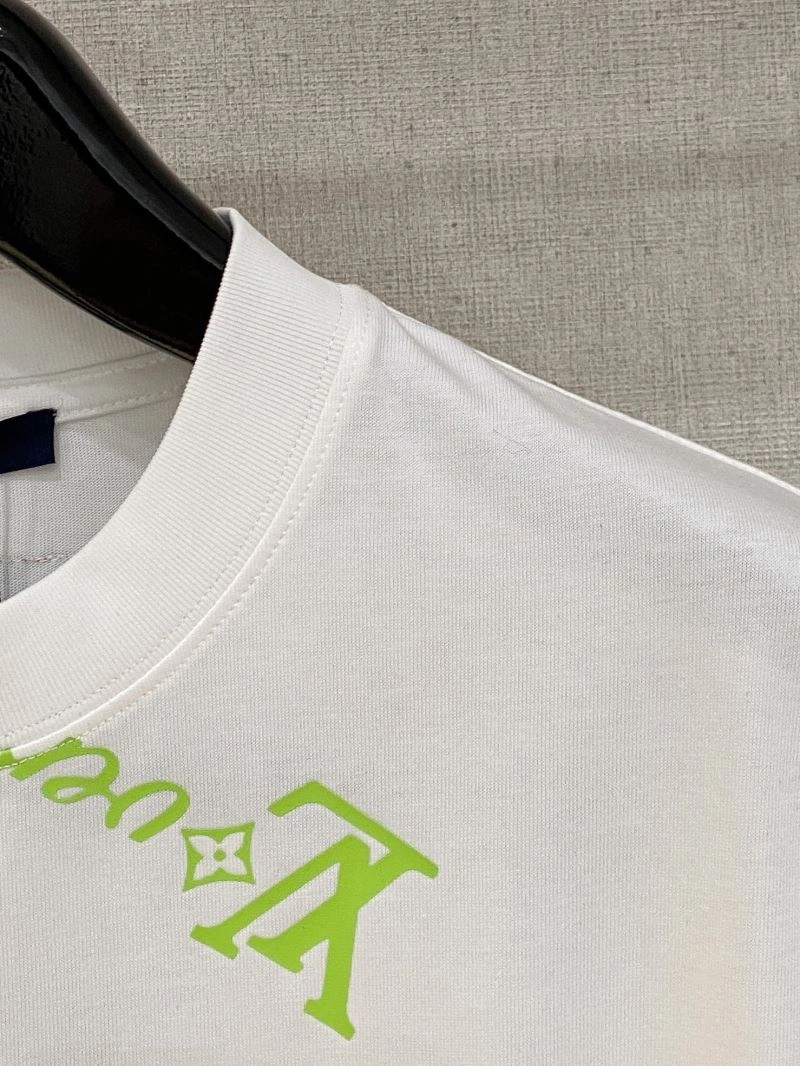 Louis Vuitton T-Shirts Resilient 135664
