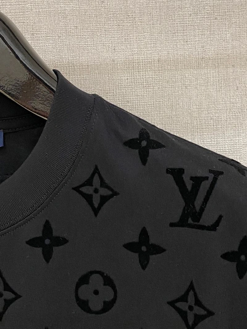 Popular Louis Vuitton T-Shirts 135656