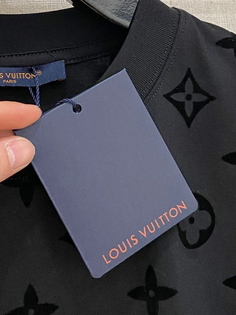 Popular Louis Vuitton T-Shirts 135656