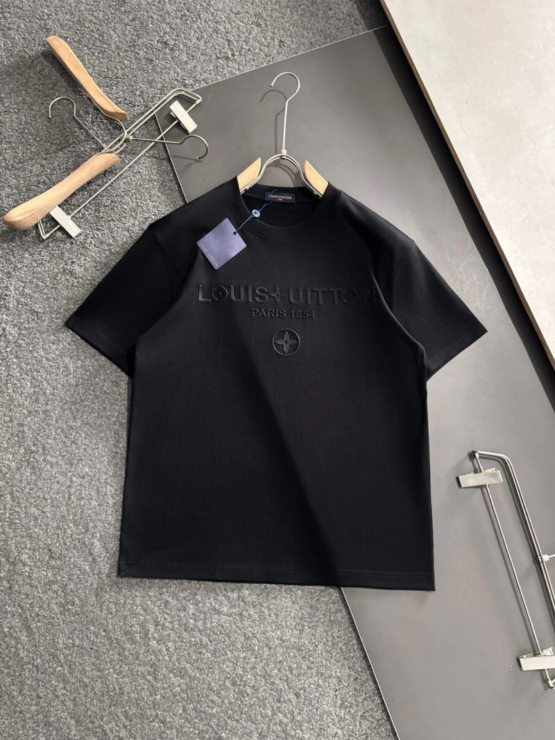 Chic Louis Vuitton T-Shirts 135636