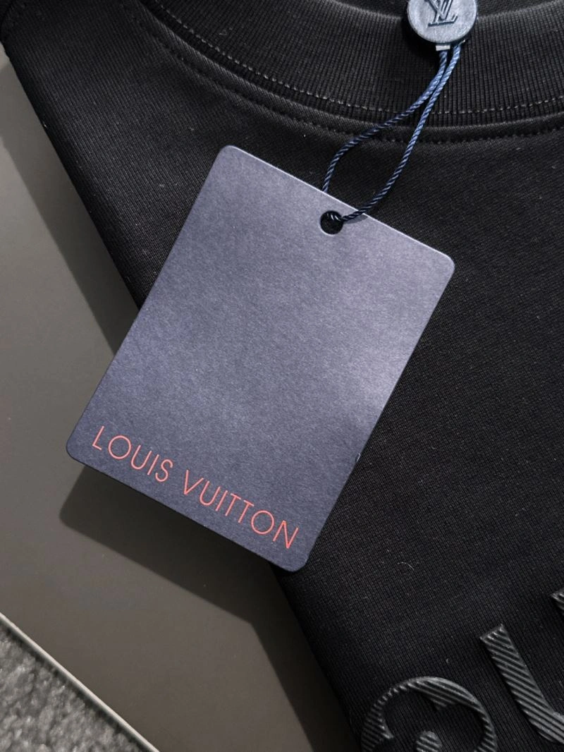 Chic Louis Vuitton T-Shirts 135636