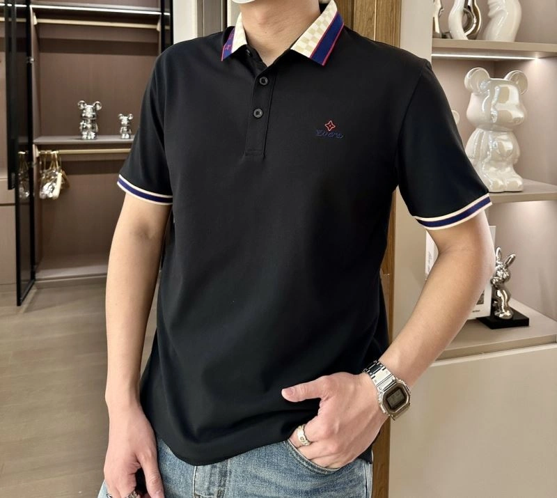 Effortless Louis Vuitton T-Shirts 135637