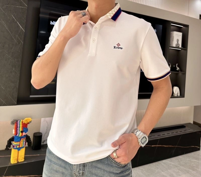 Sporty Louis Vuitton T-Shirts 135645