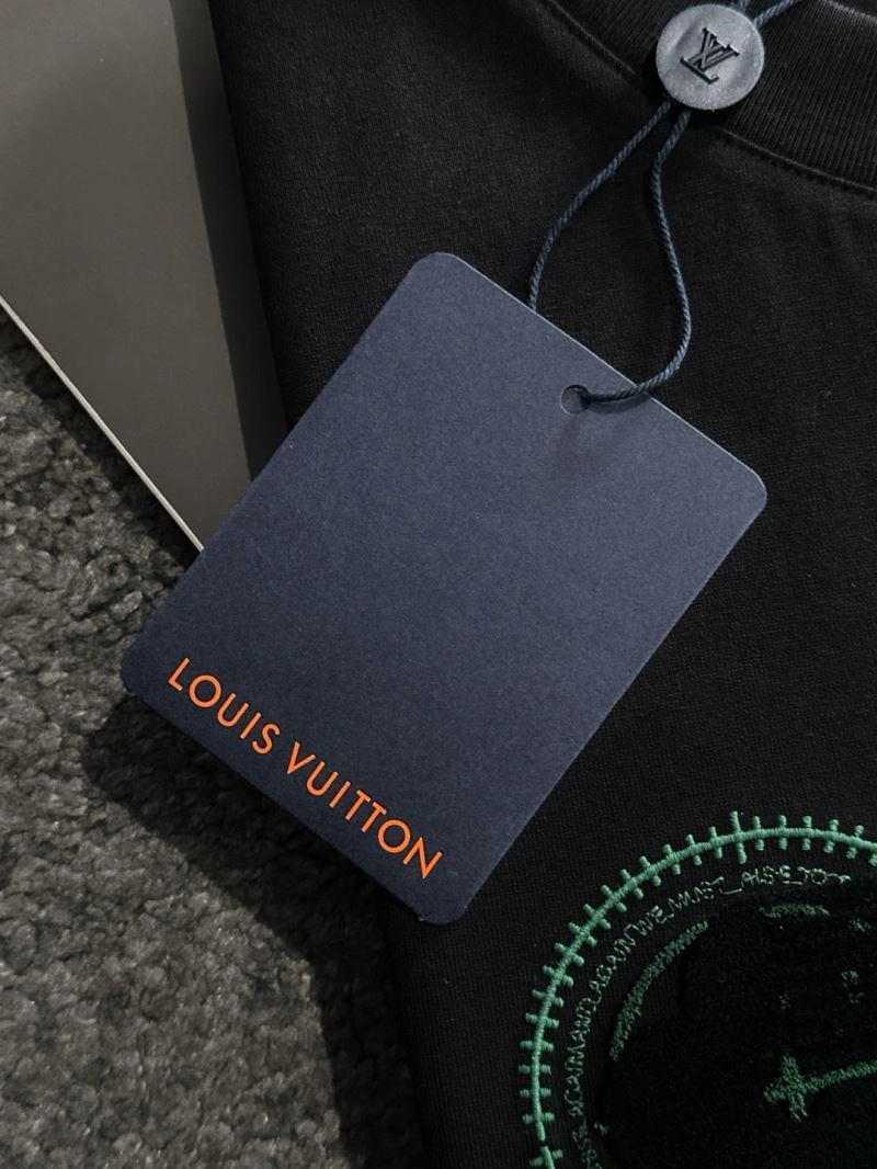 Louis Vuitton T-Shirts Reliable 135647
