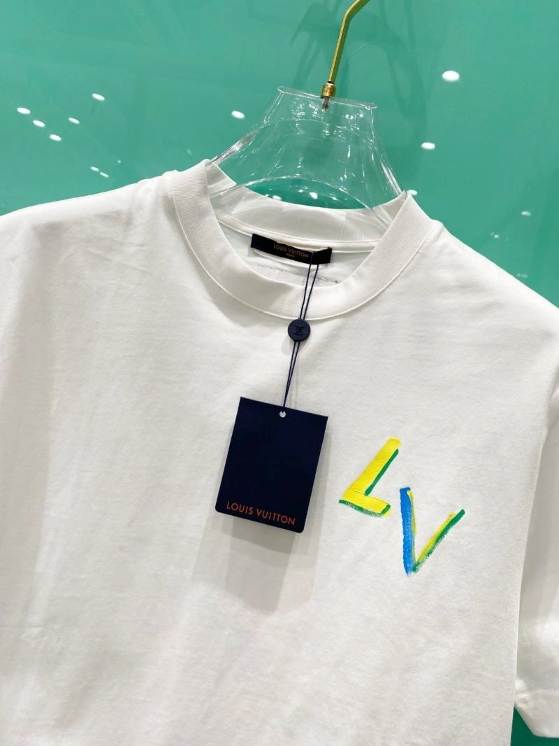 HighQuality Louis Vuitton T-Shirts 135655