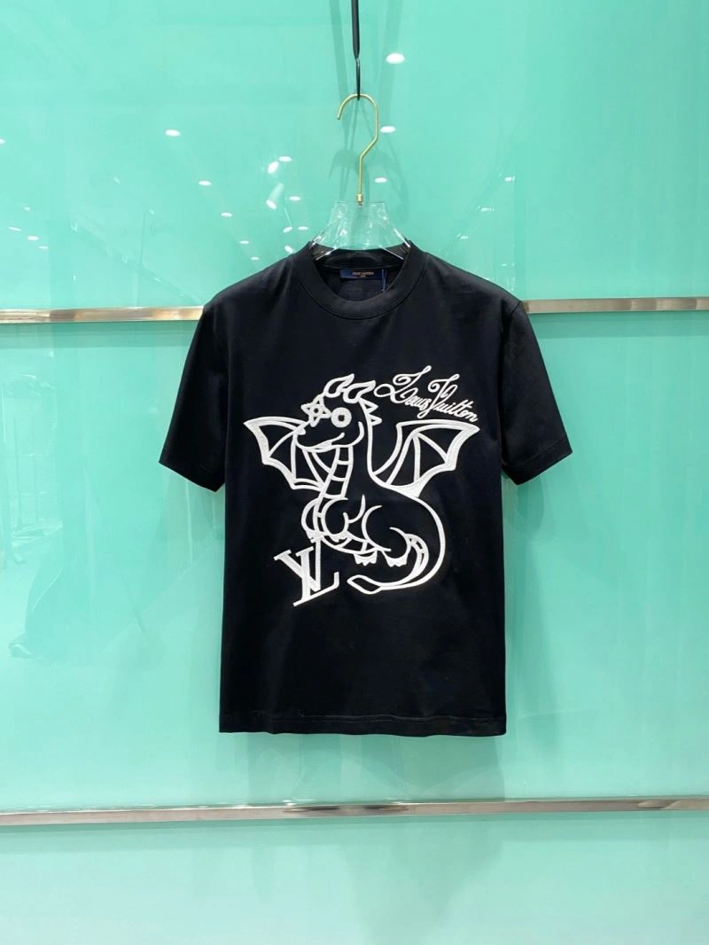 Cozy Louis Vuitton T-Shirts 135654