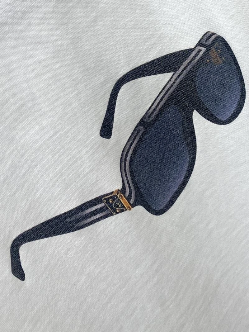 Louis Vuitton T-Shirts Comfortable 135660