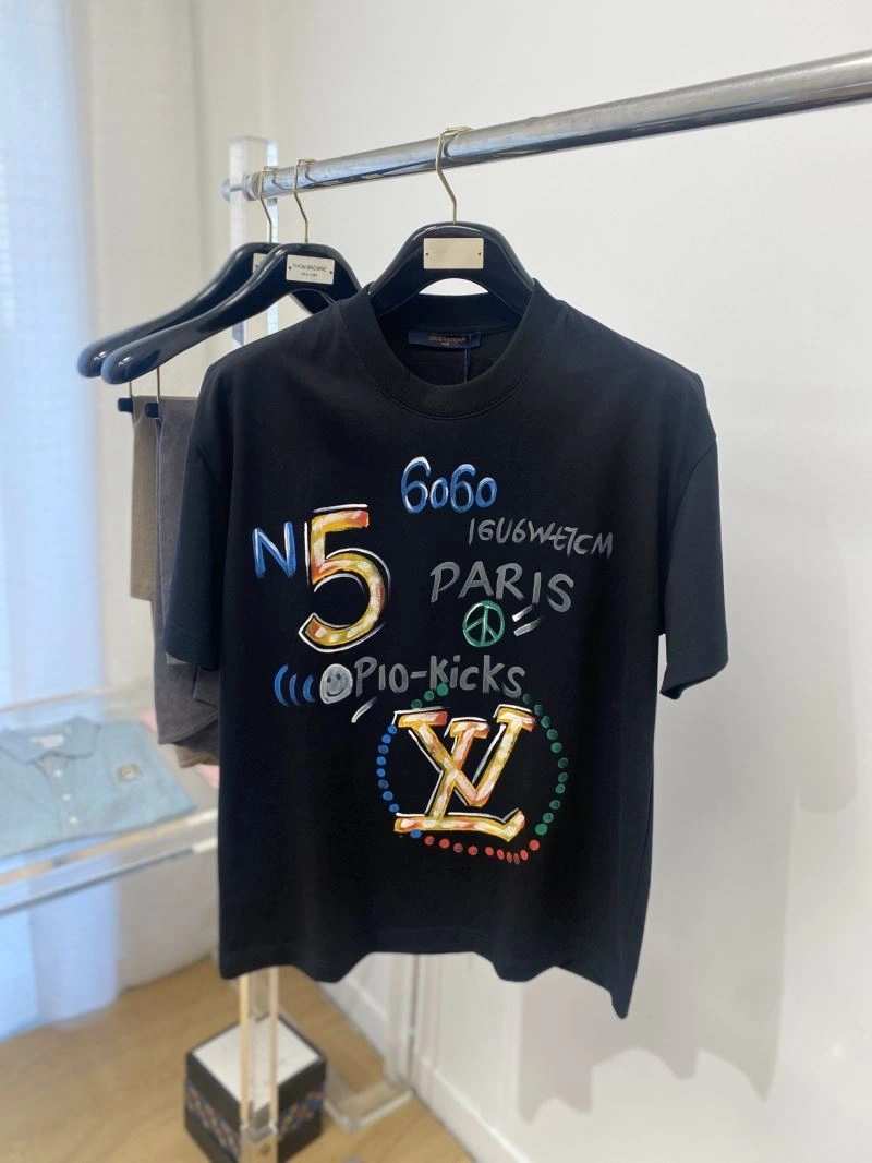 Breathable Louis Vuitton T-Shirts 135658