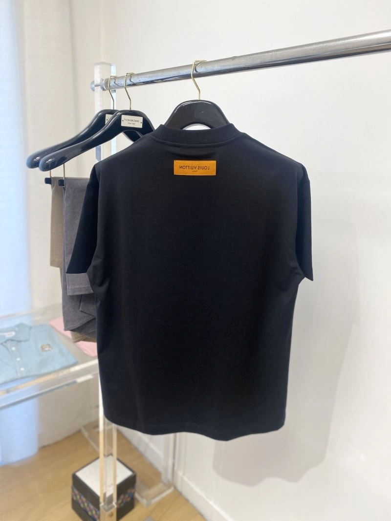 Breathable Louis Vuitton T-Shirts 135658