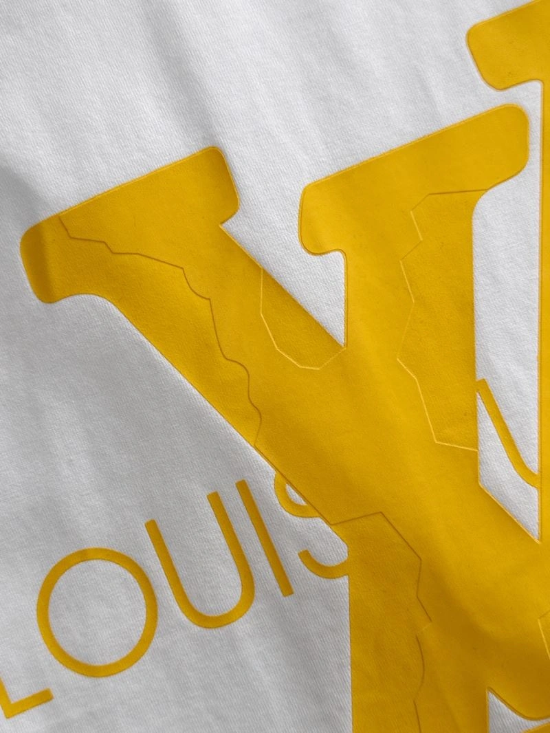 Supportive Louis Vuitton T-Shirts 135632