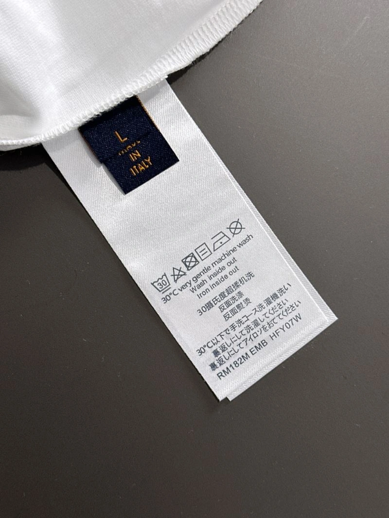 Supportive Louis Vuitton T-Shirts 135632