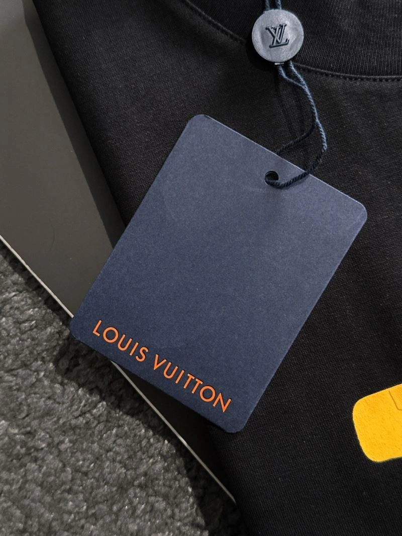 AllSeason Louis Vuitton T-Shirts 135646