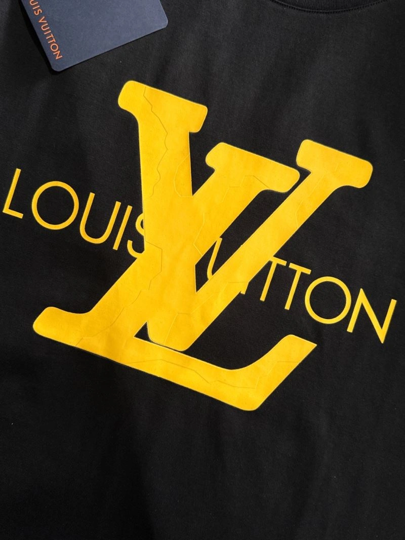 AllSeason Louis Vuitton T-Shirts 135646