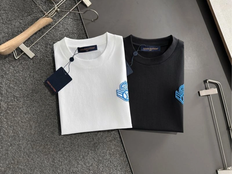 Durable Louis Vuitton T-Shirts 135644