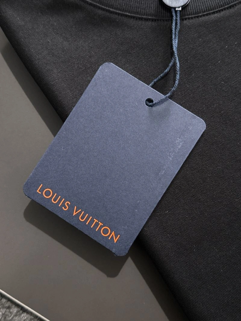 Durable Louis Vuitton T-Shirts 135644