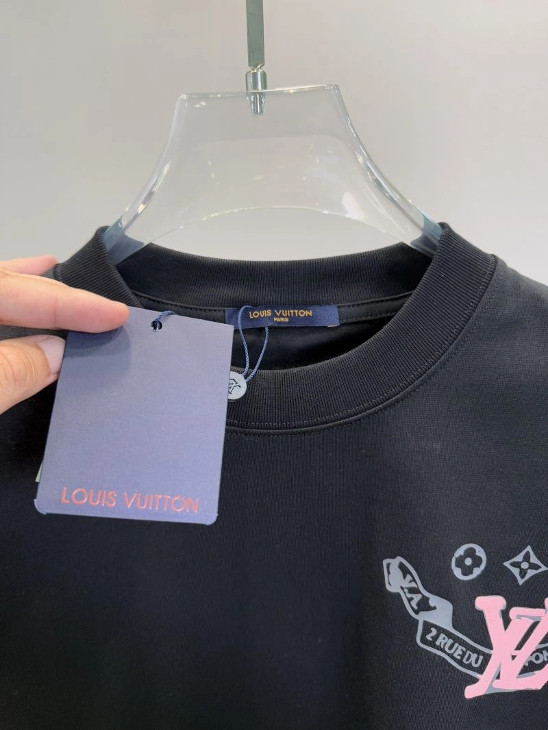 OnTrend Louis Vuitton T-Shirts 135640