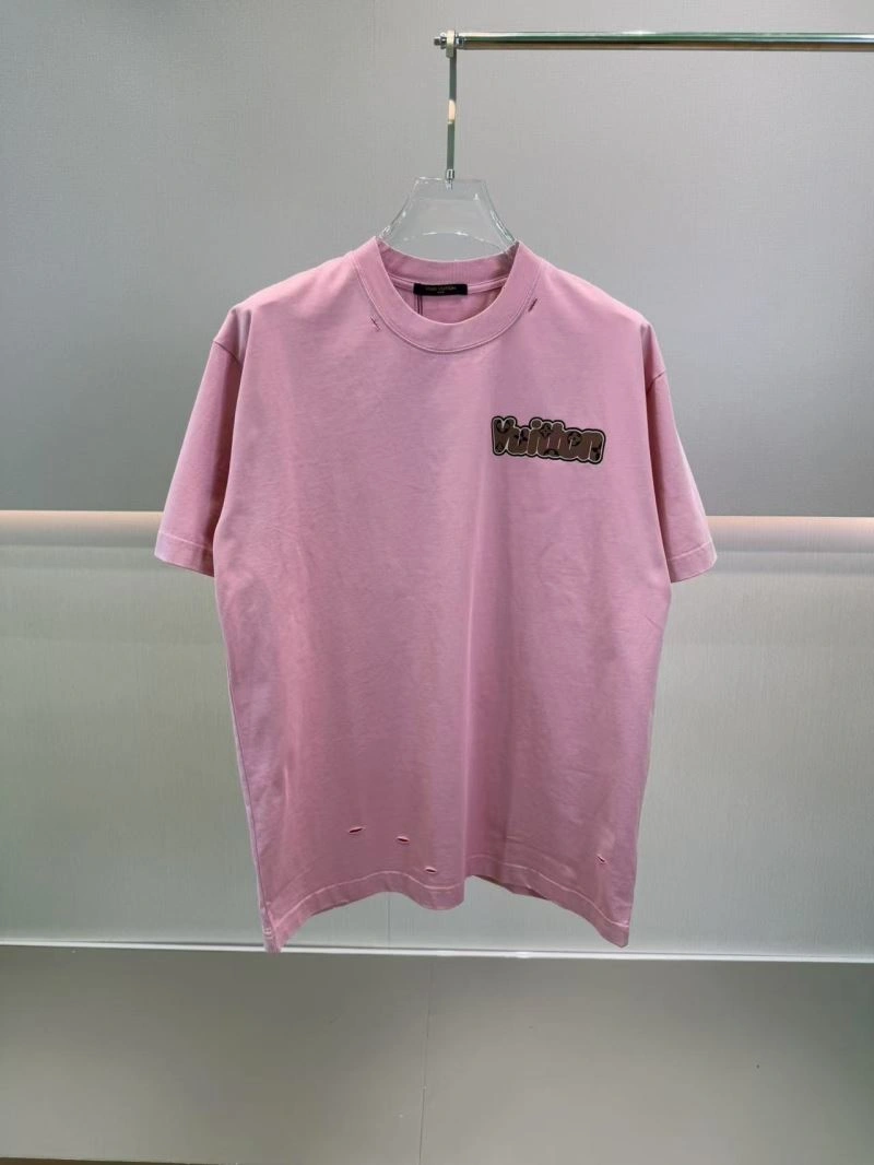 Louis Vuitton T-Shirts Sleek 135630