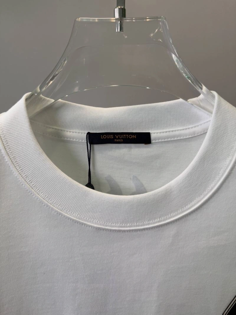 Durable Louis Vuitton T-Shirts 135624
