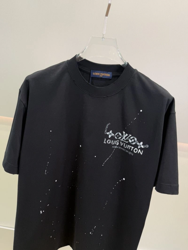 Louis Vuitton T-Shirts Vibrant 135621