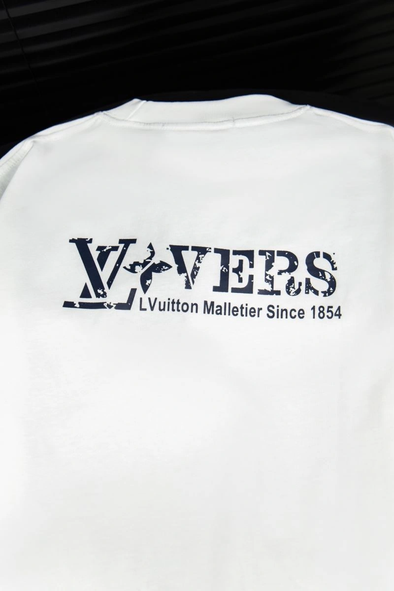 Timeless Louis Vuitton T-Shirts 135603