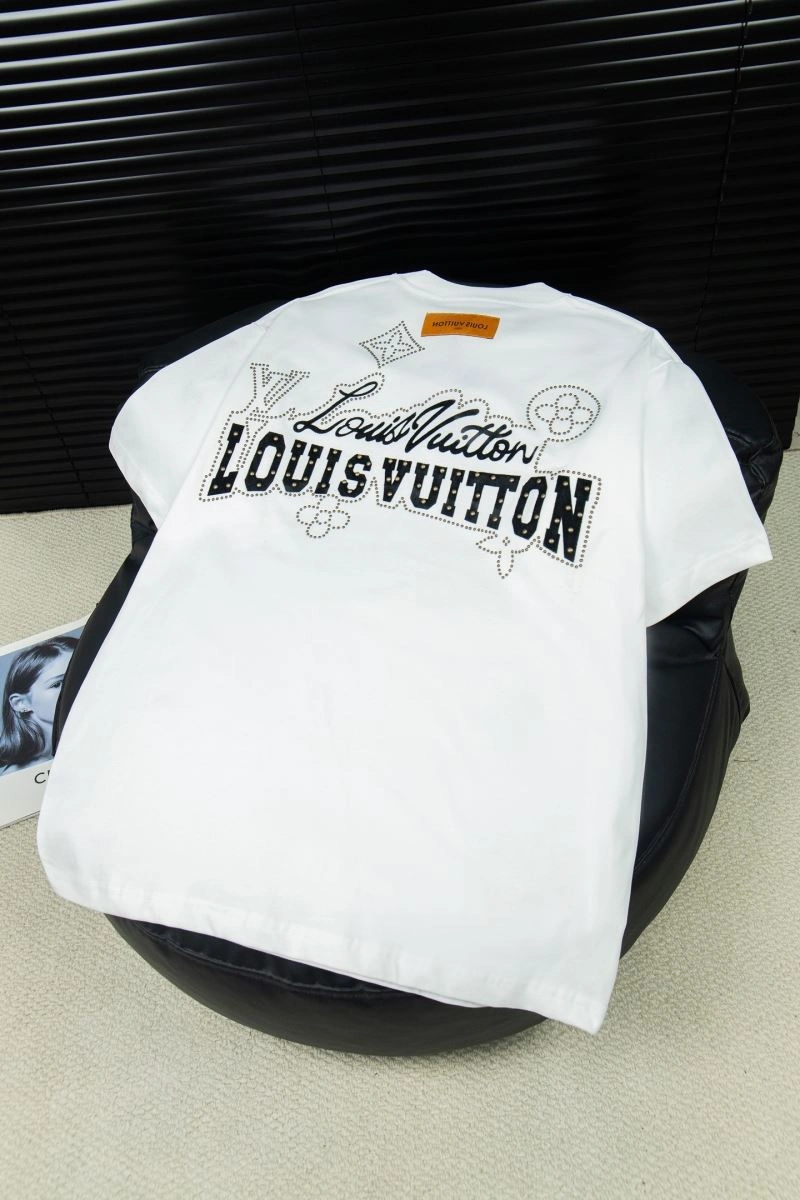 OnTrend Louis Vuitton T-Shirts 135617