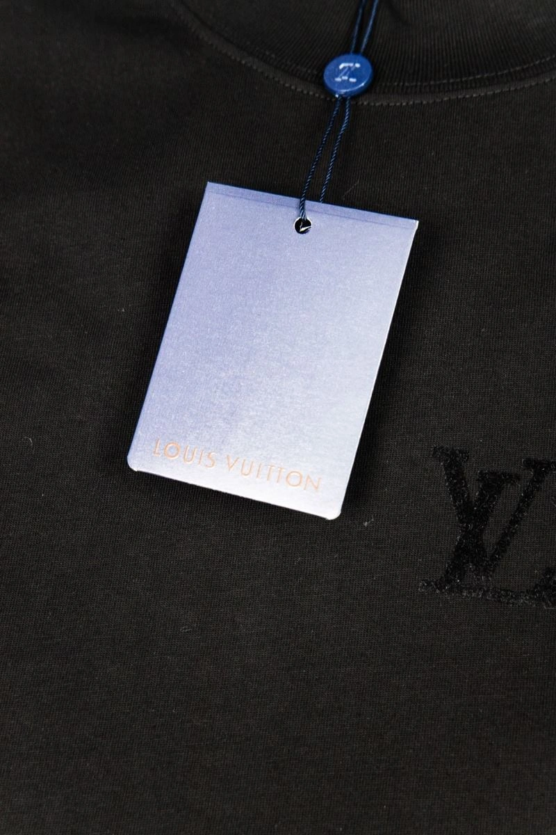 Louis Vuitton T-Shirts Youthful 135605