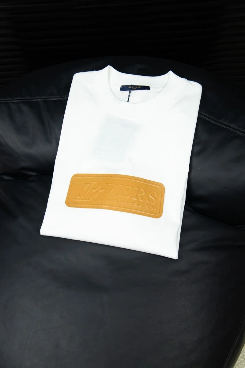Louis Vuitton T-Shirts Flexible 135604