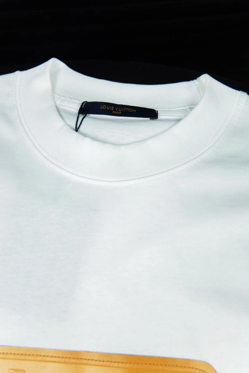 Louis Vuitton T-Shirts Flexible 135604