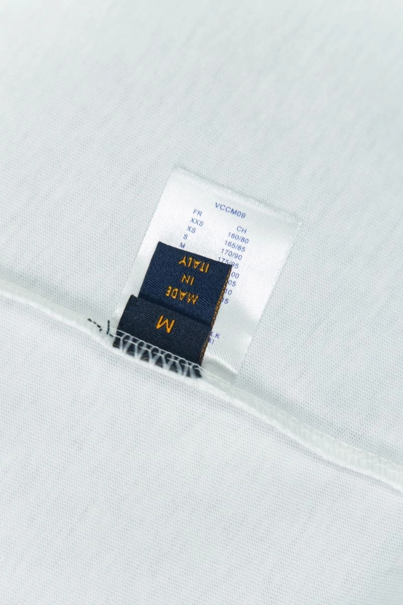 Louis Vuitton T-Shirts Flexible 135604