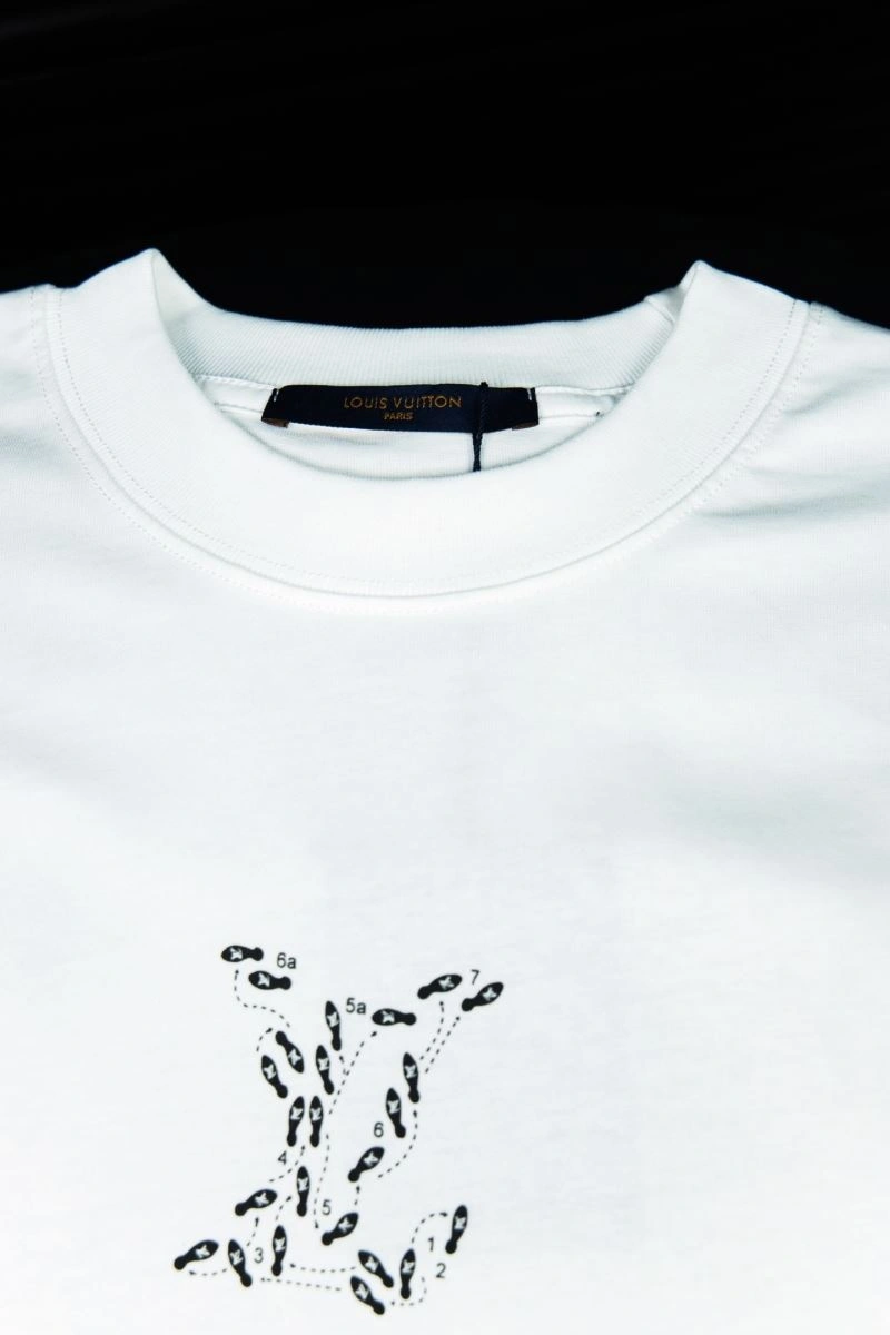 Louis Vuitton T-Shirts Vibrant 135601