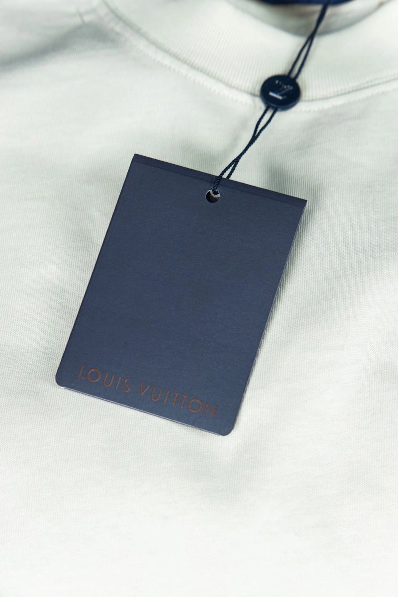 Louis Vuitton T-Shirts ComfortFit 135602