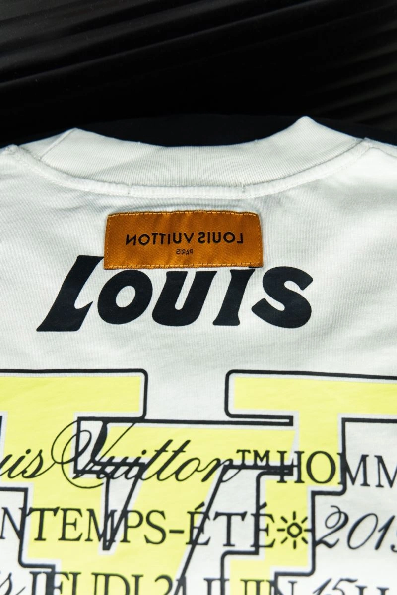 Louis Vuitton T-Shirts ComfortFit 135602