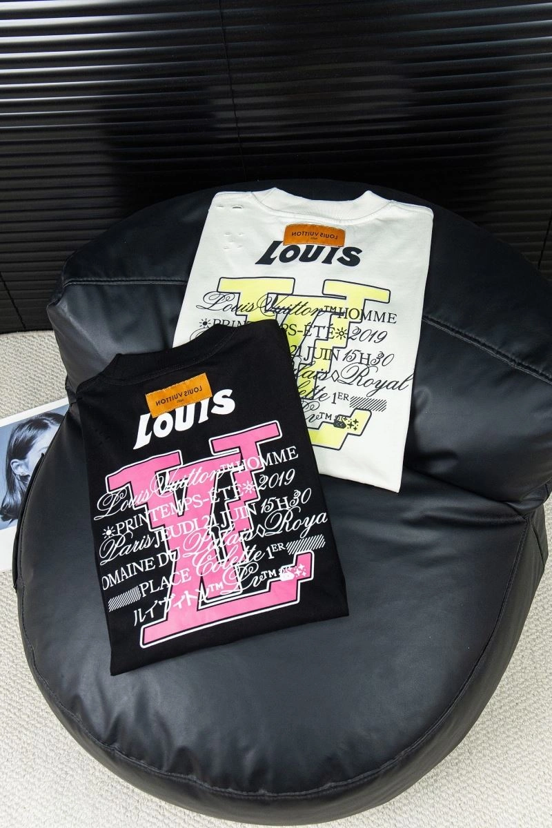 ZipUp Louis Vuitton T-Shirts 135614