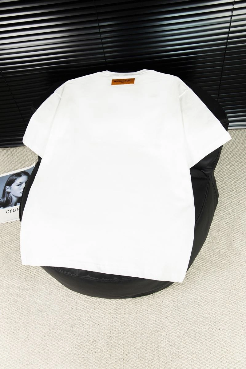 Louis Vuitton T-Shirts Compact 135610