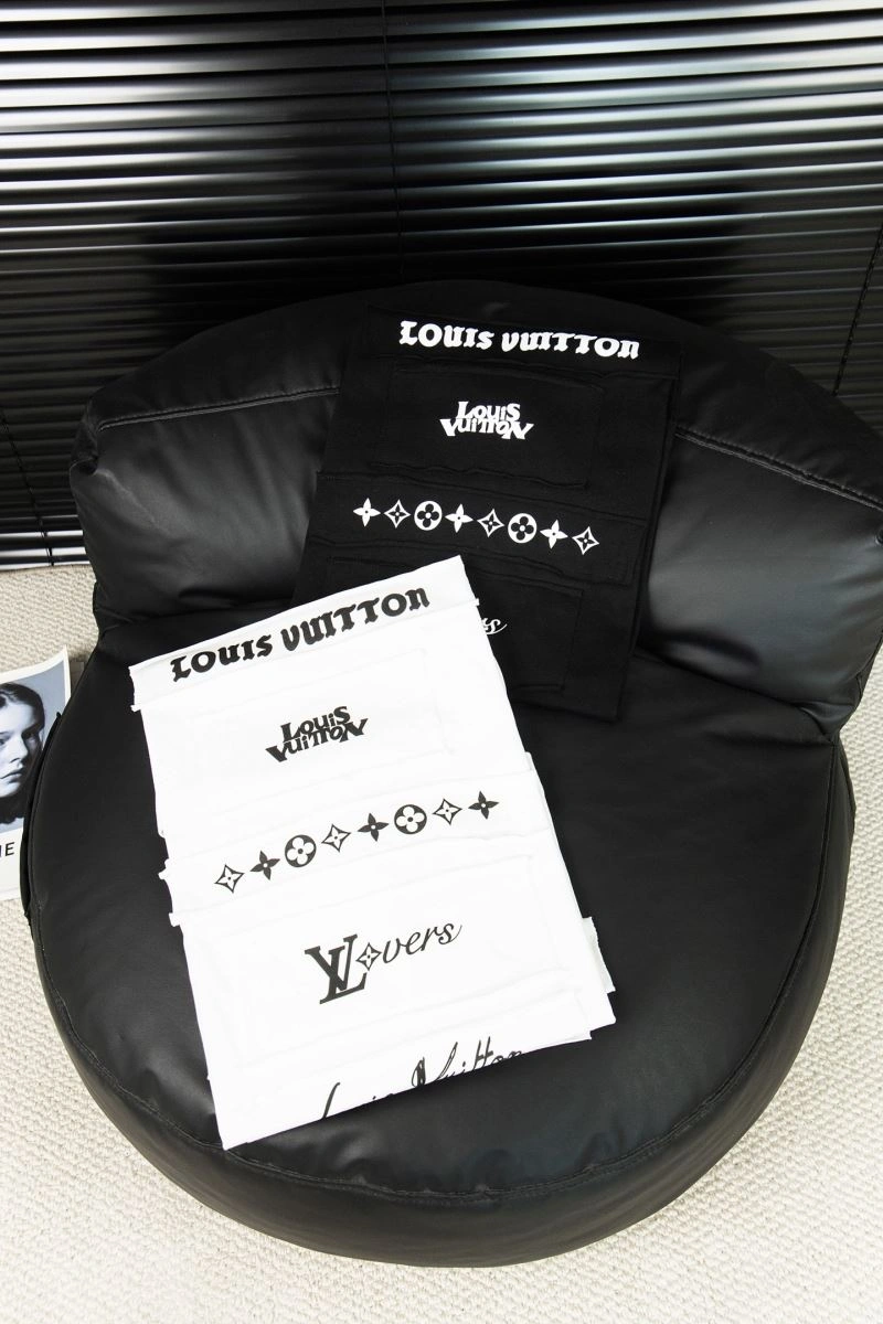 Louis Vuitton T-Shirts RelaxedFit 135608
