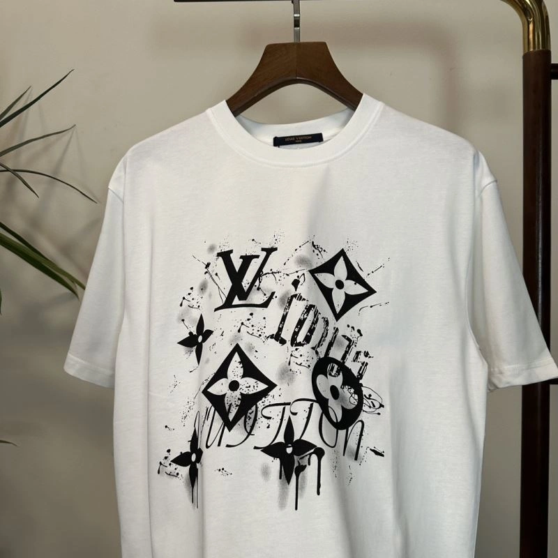 Louis Vuitton T-Shirts Effortless 135612