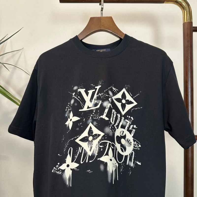 Louis Vuitton T-Shirts Effortless 135612