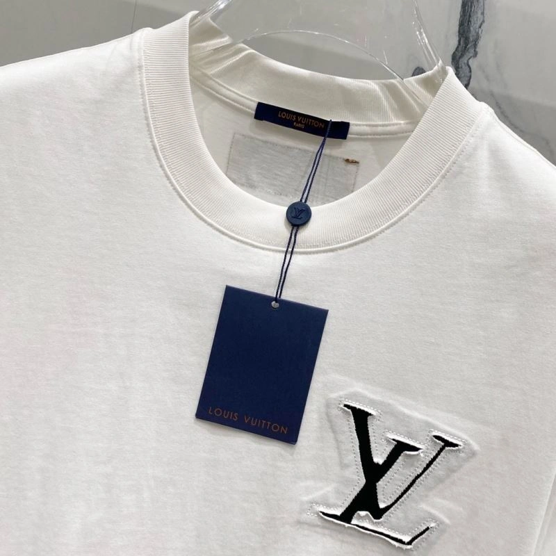 Louis Vuitton T-Shirts ComfortFit 135598